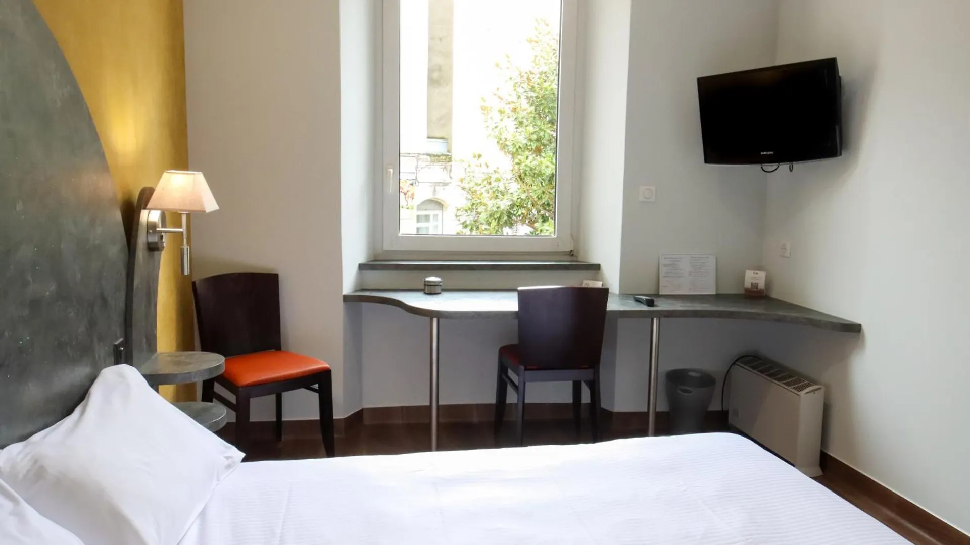 Hotel Le Lons Foix
